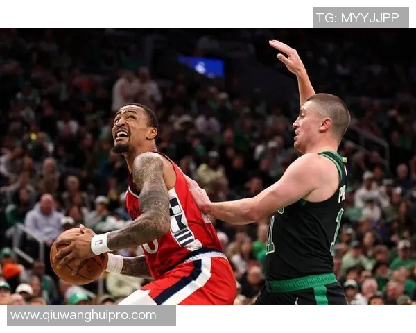 布朗三节狂砍41分6板2助1断1帽单节得分均上双展现惊人状态 布朗三节狂砍41分6板2助1断1帽单节得分均上双展现惊人状态