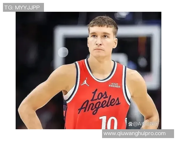 比尔缺席对抗训练博格丹状态良好表现出色 比尔缺席对抗训练博格丹状态良好表现出色